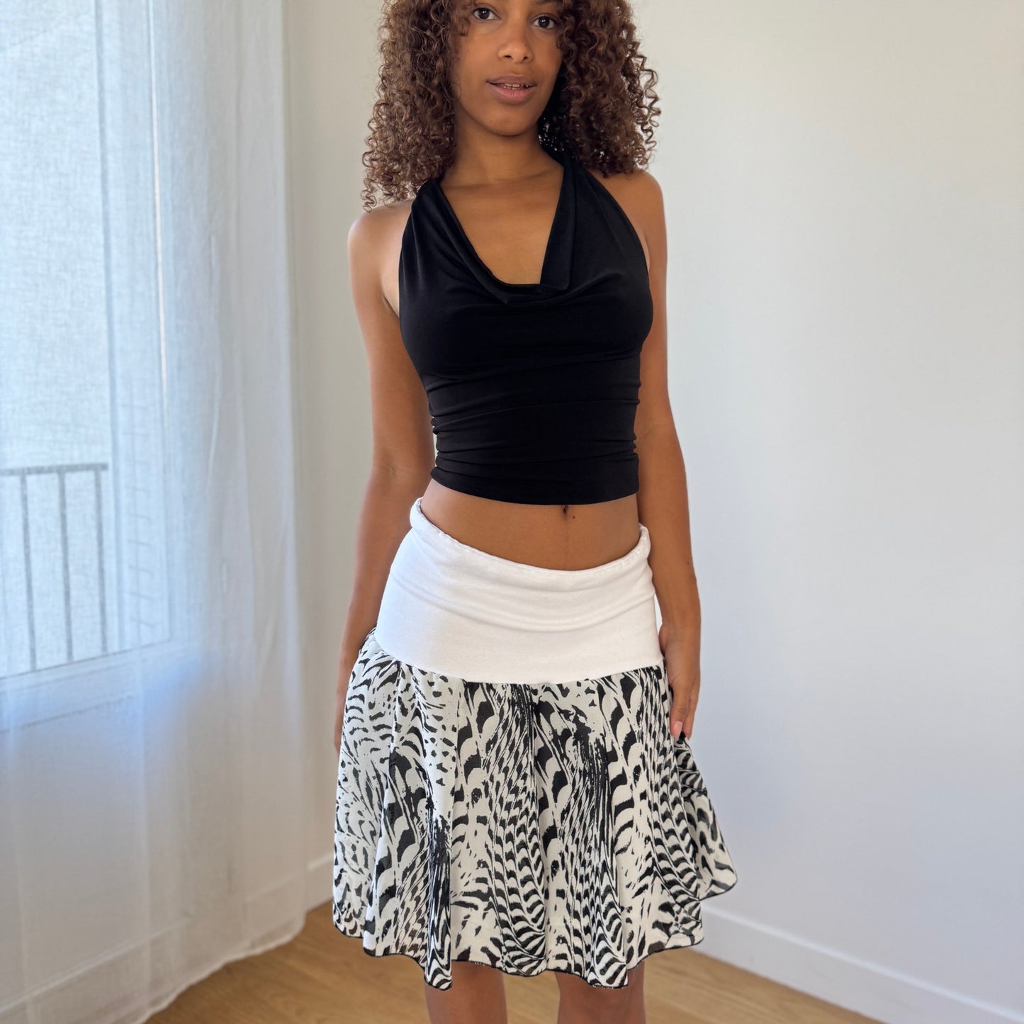 Vintage Euro Black & White Mesh Skirt with Wide Jersey Waistband (S/M)