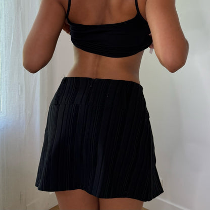 Vintage Italian Black Pinstripe Pleated Mini Skirt (S)