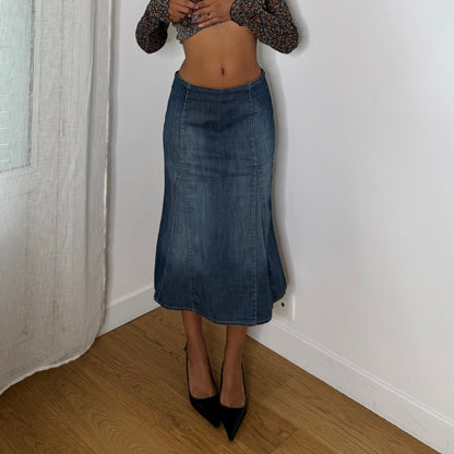 Vintage Y2K Blue Denim Midi Skirt with Flared Hem Panel Stitching & Back Zip Closure
