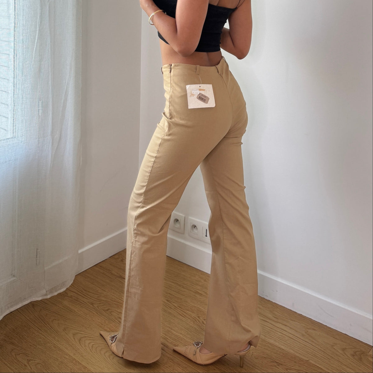 Vintage Italian Beige Tailored Bootcut Pants Deadstock Y2K (XS/S)