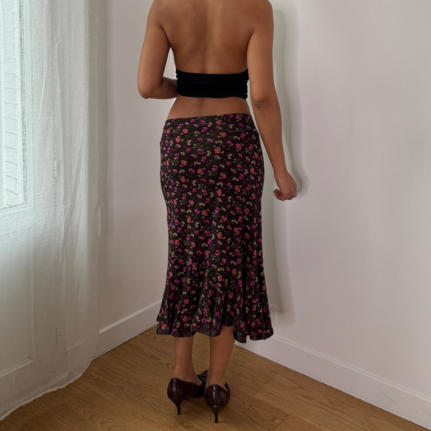 Vintage Brown Ditsy Floral Mesh Midi Skirt Italian Y2K Ruffle Hem Skirt (S) ⠀