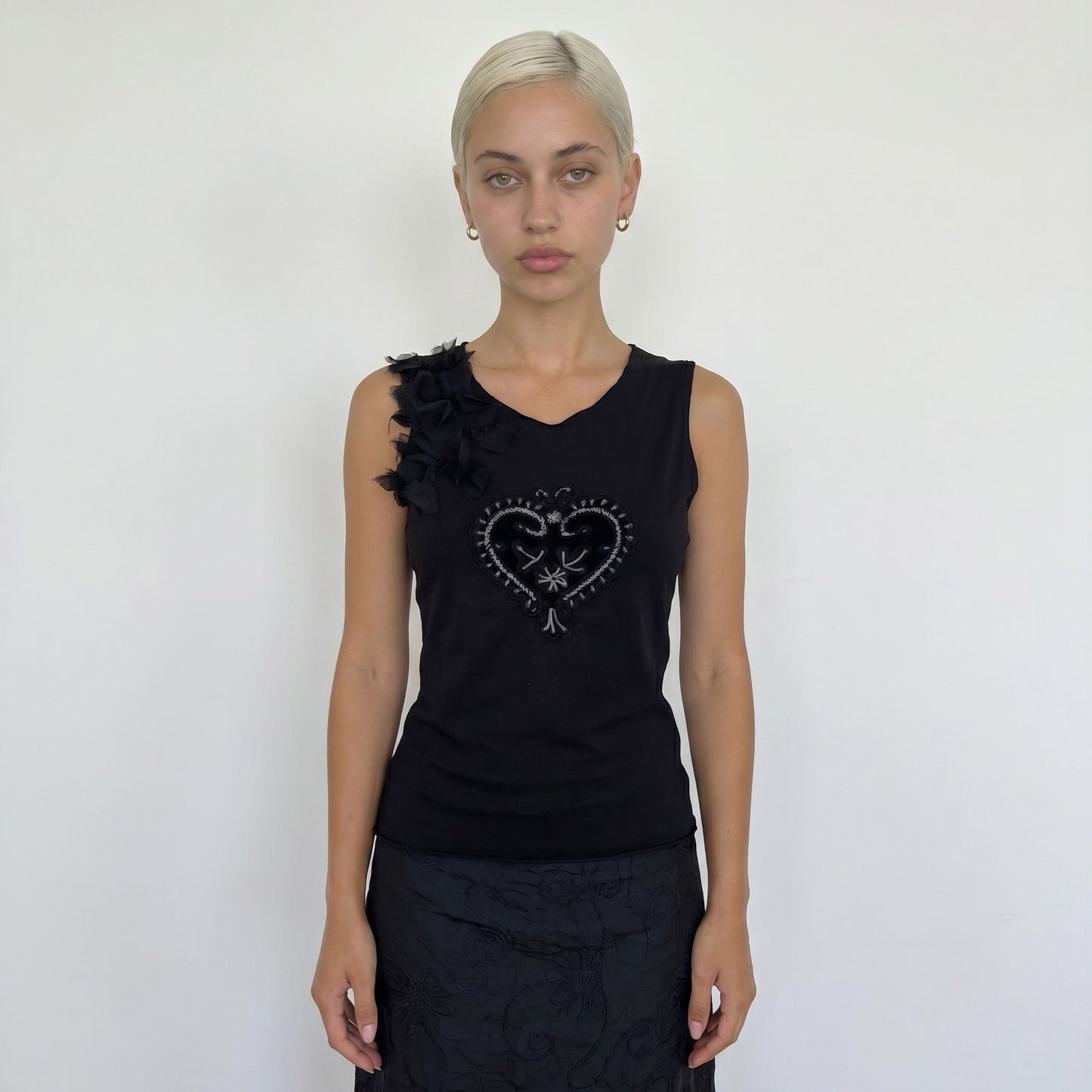Vintage Italian Black Beaded Heart Top Sequin Embellished Y2K Sleeveless (M)