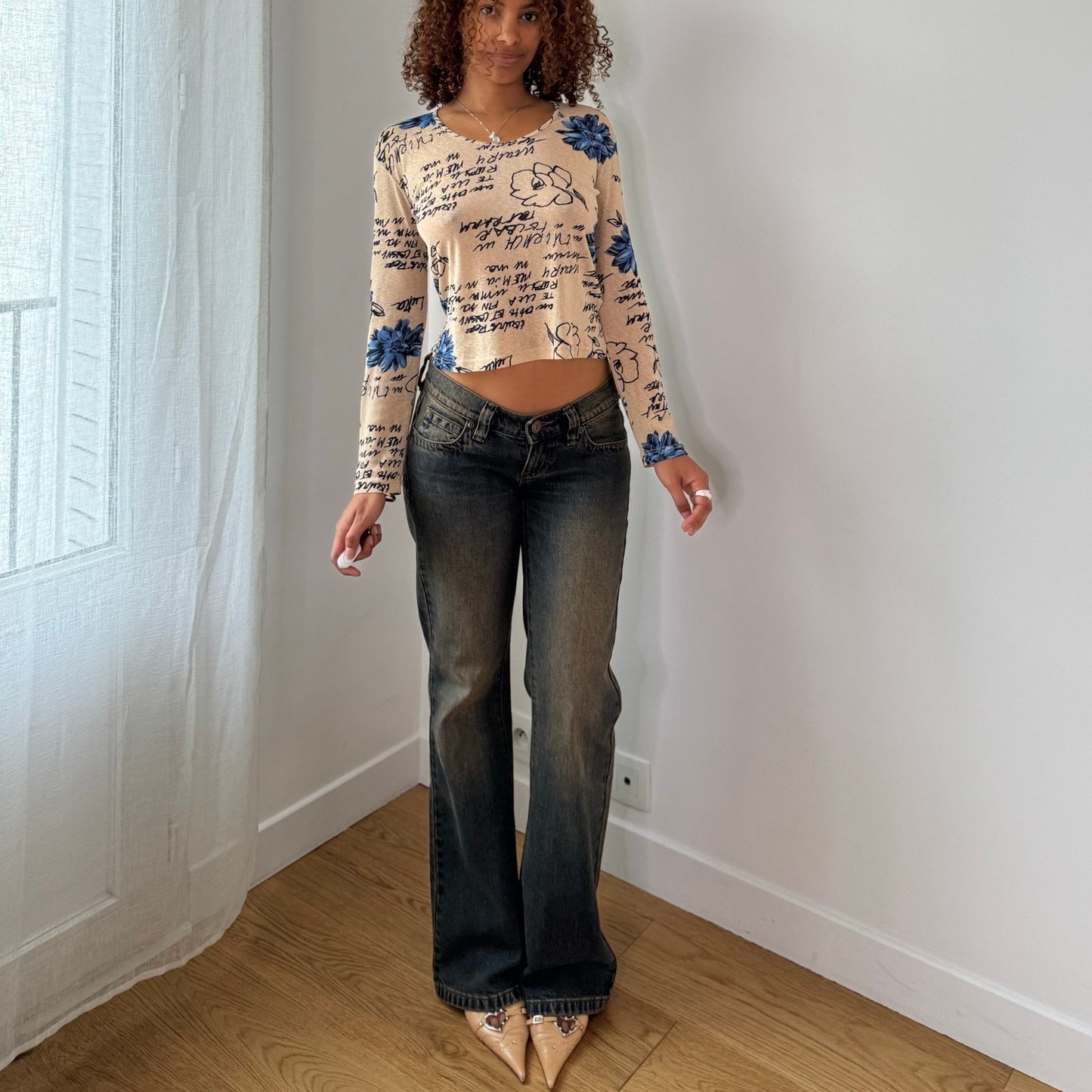 Vintage Italian Beige Blue Floral Script Mesh Top Sheer Y2K Long Sleeve (S)