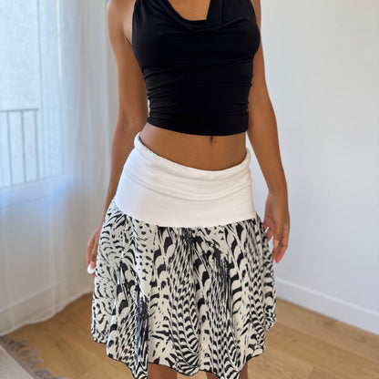 Vintage Euro Black & White Mesh Skirt with Wide Jersey Waistband (S/M)