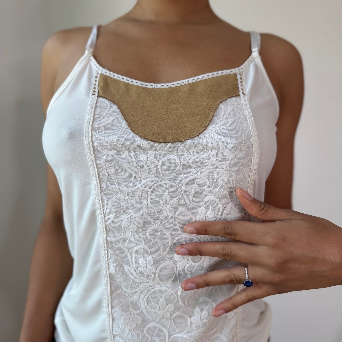 Vintage White Lace Panel Slinky Cami Top Italian Y2K Fairy Top (S/M) ⠀