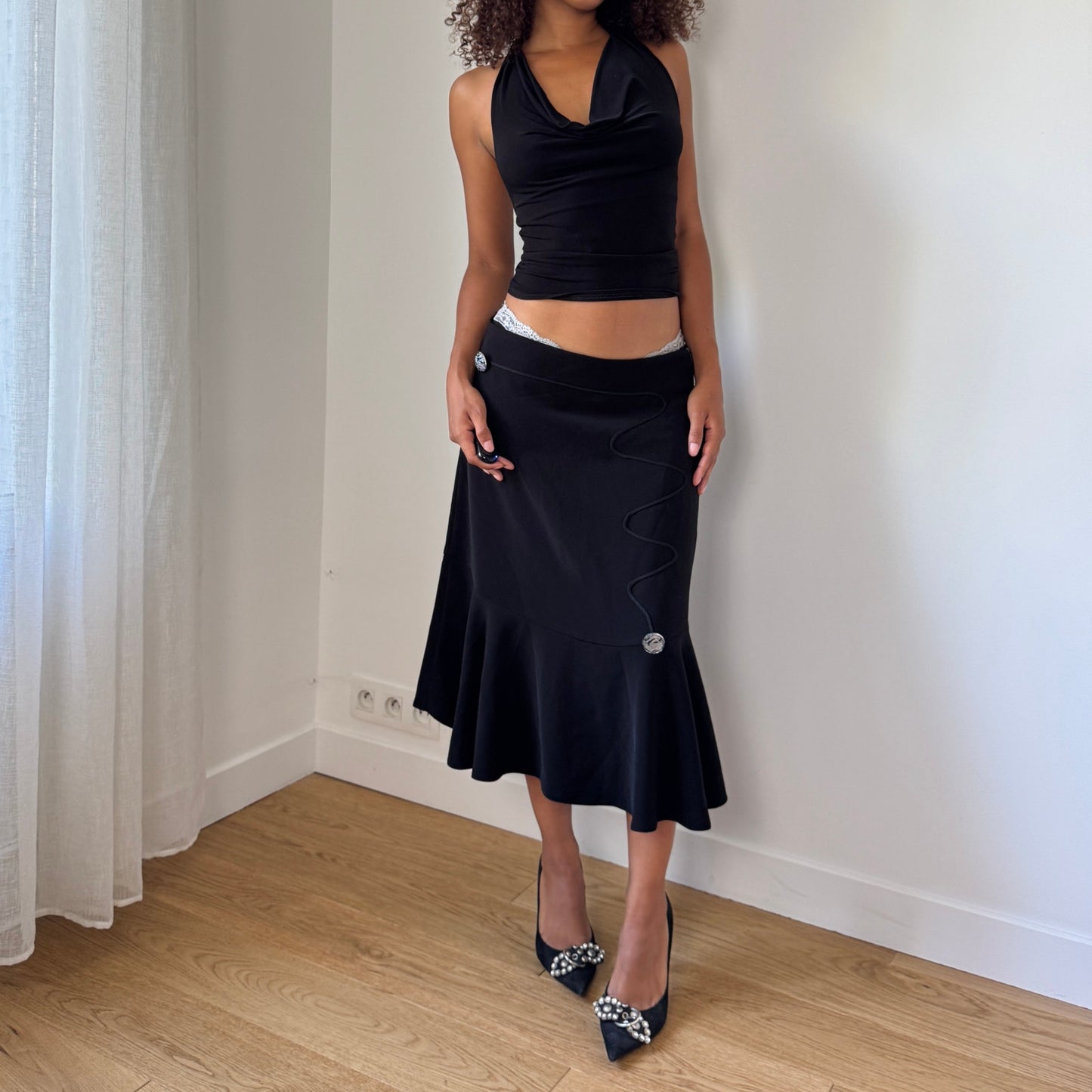Vintage Black Asymmetrical Flounce-Hem Midi Skirt (S/M)