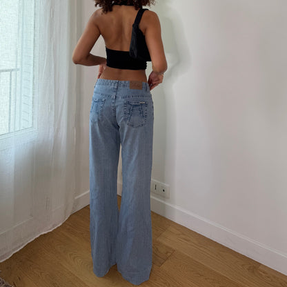 Vintage Light Wash Flare Jeans Y2K Wide Leg Denim (S) ⠀