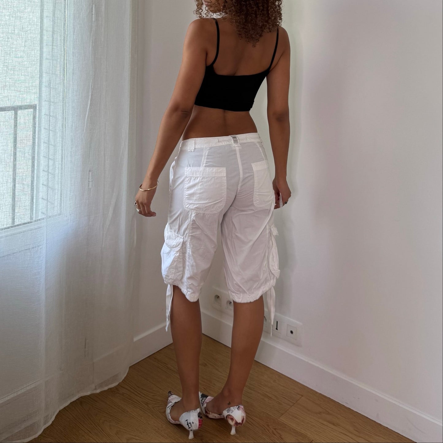 Vintage White Low Rise Cargo Capri Shorts Y2K (XS/S)