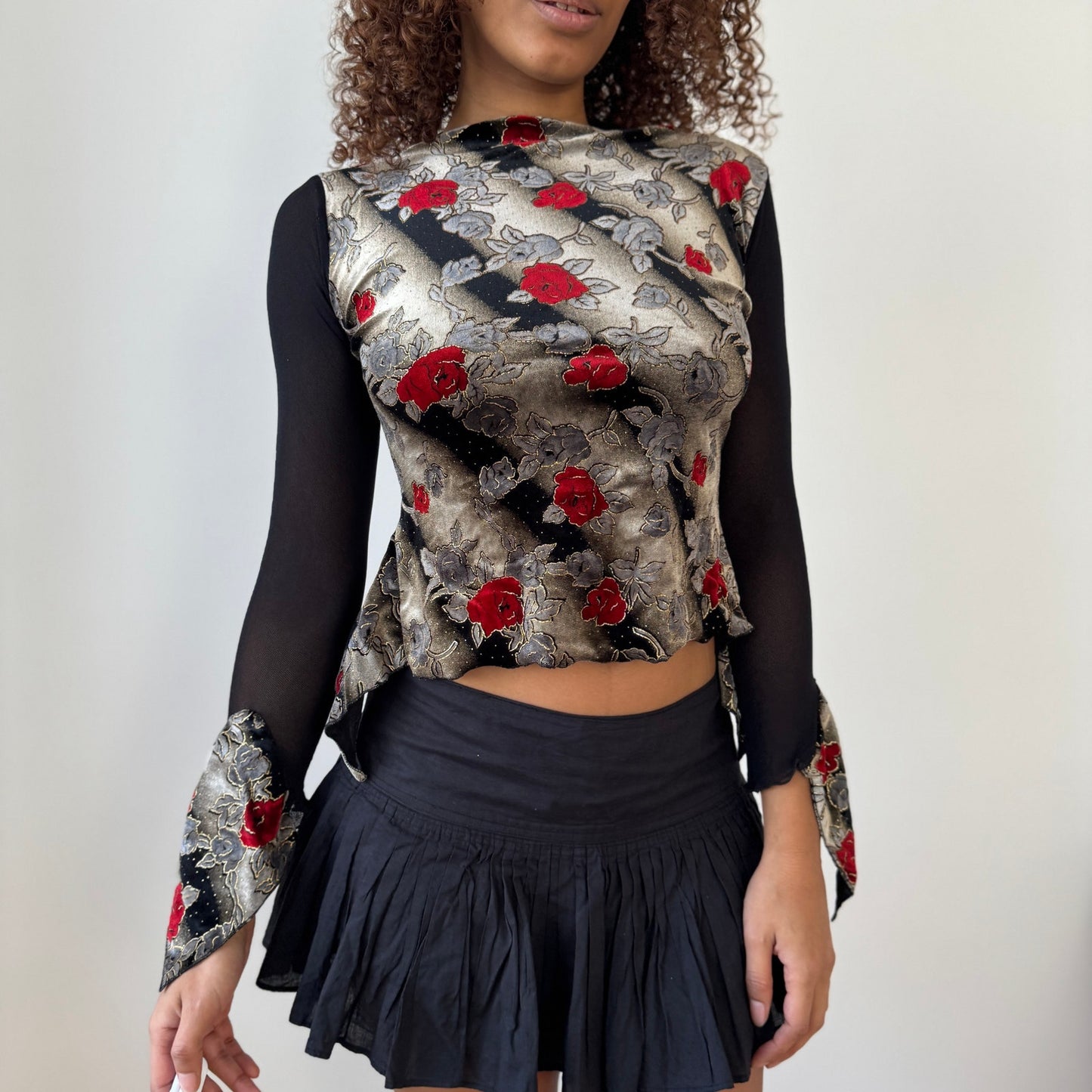 Vintage Italian Y2K Gold & Red Floral Brocade Mesh Long Sleeve Top (Small)