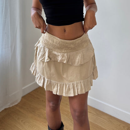 Vintage Ruffled Beige Mini Skirt (S)