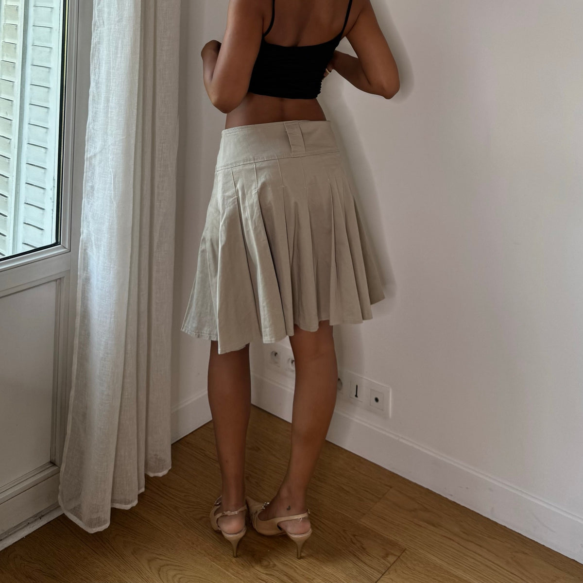 Vintage Italian Cream Pleated Midi Skirt (S)