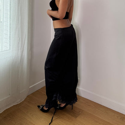 Vintage Black Ruched Maxi Skirt (S) ⠀