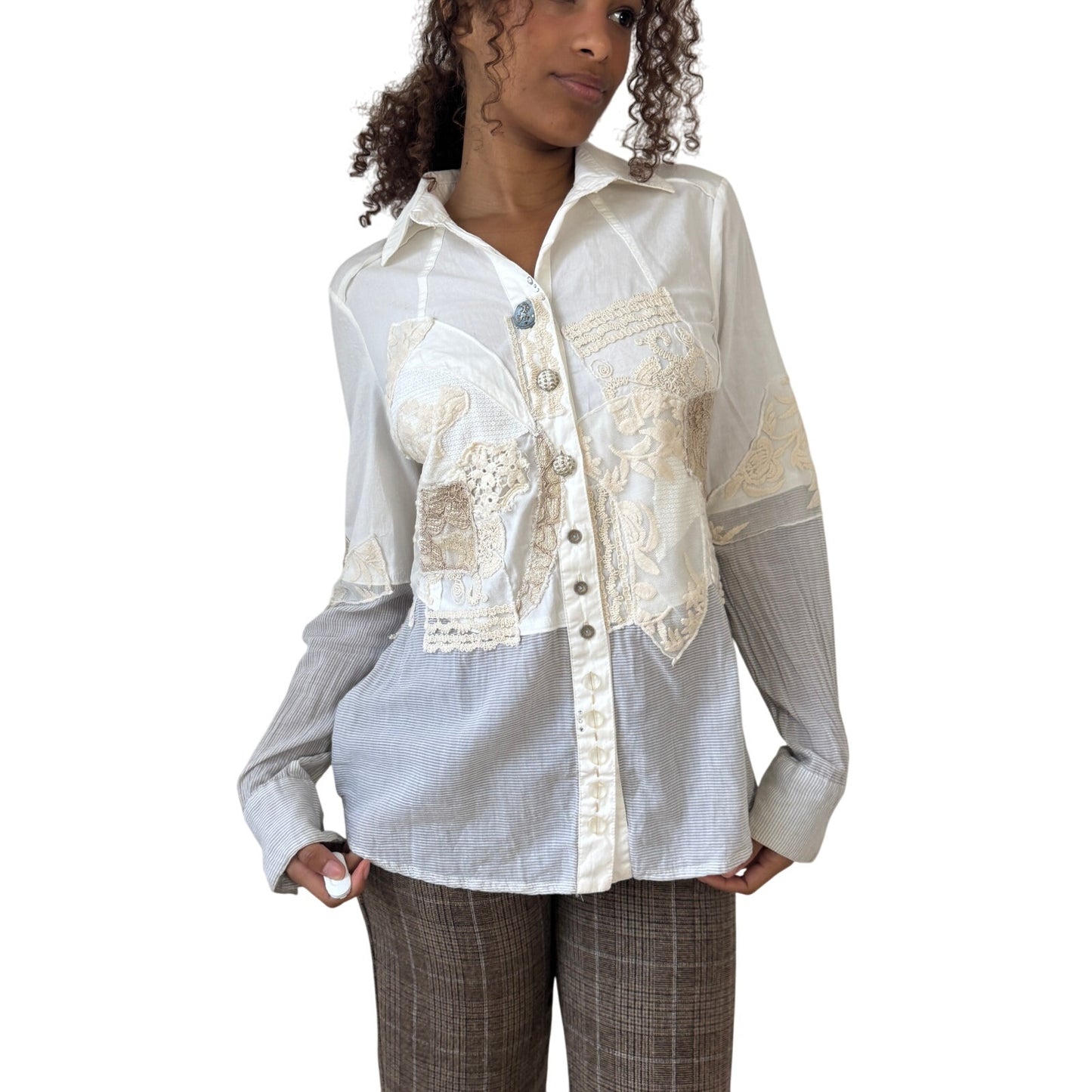 Vintage Italian patchwork lace & cotton appliqué button-down blouse (Medium)