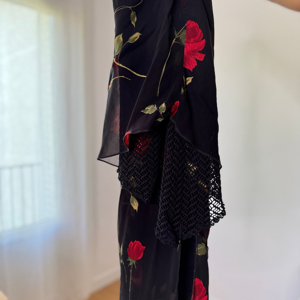 Vintage Italian Black Red Rose Floral Mesh Maxi Skirt (M)