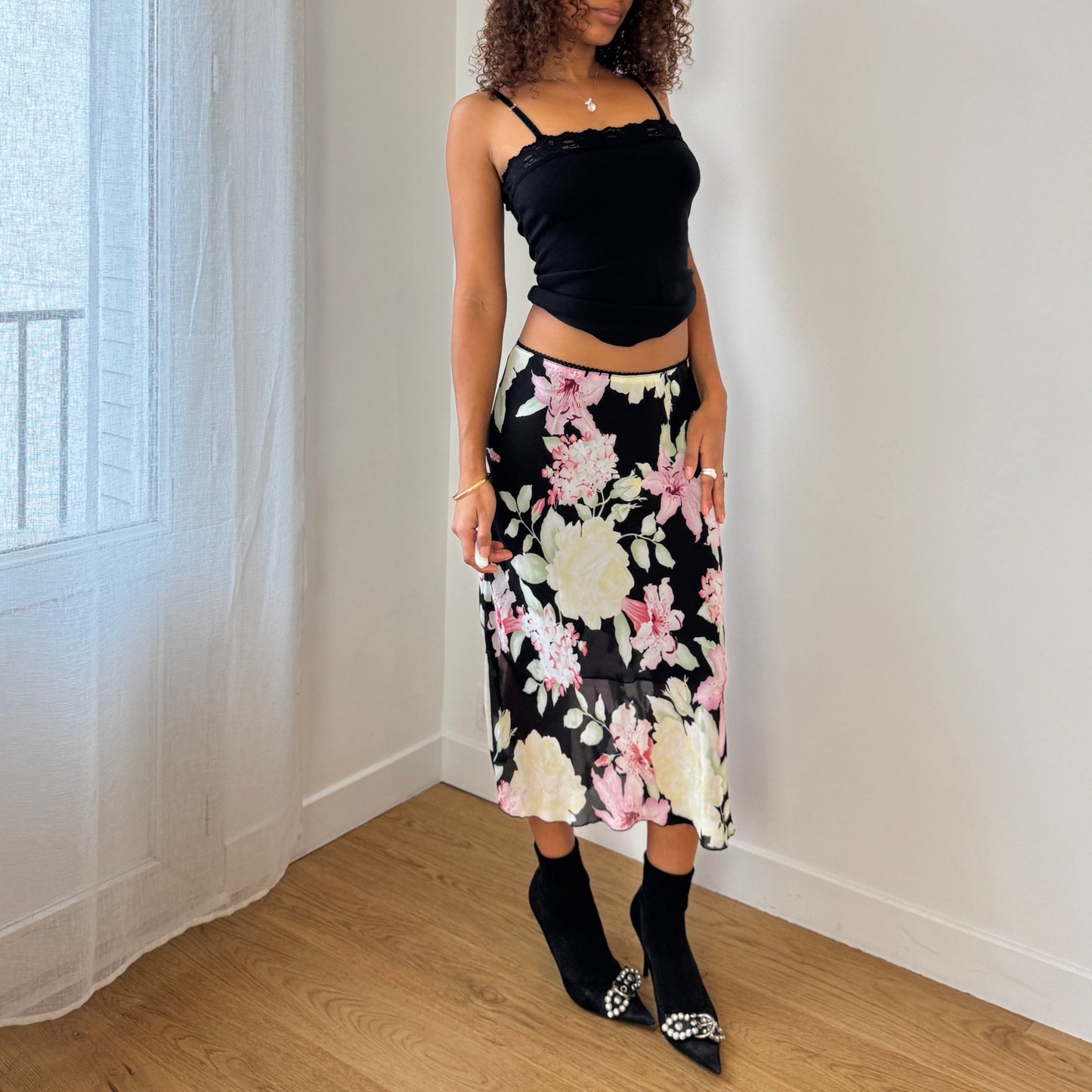 Euro Vintage black floral mesh midi skirt (Small)