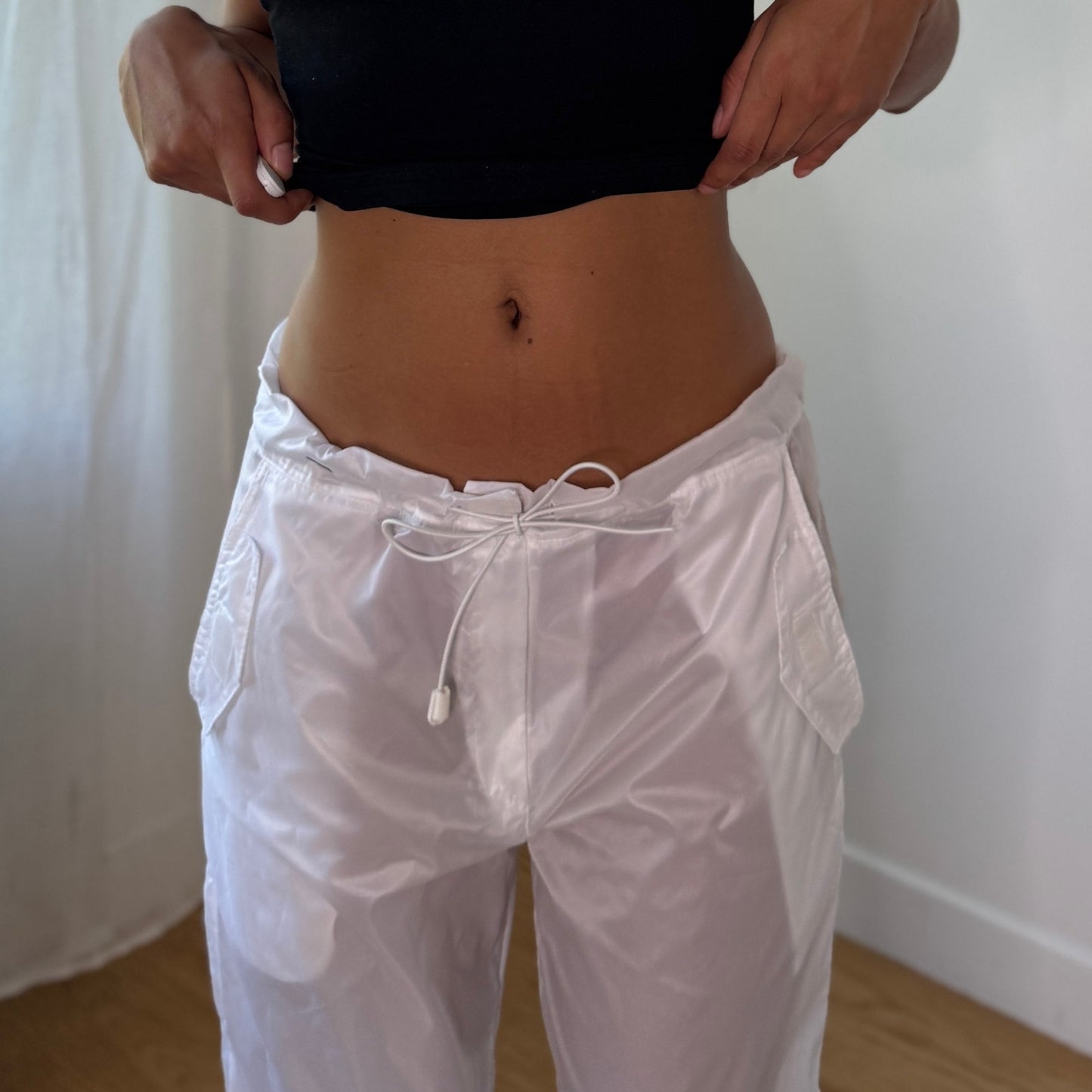Vintage White Nylon Parachute Pants Zip Ankle Italy Y2K (S/M)