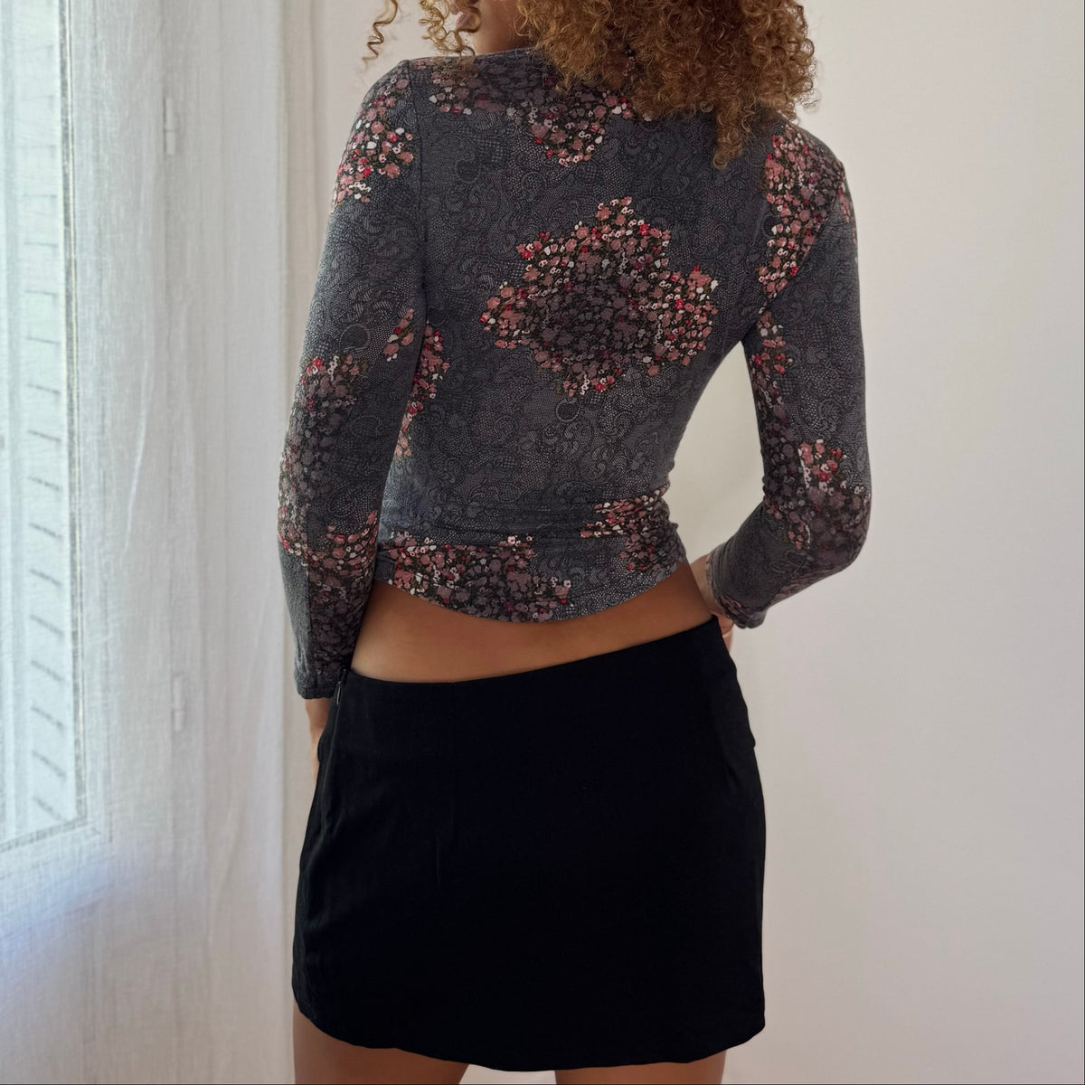 Vintage Denny Rose Grey Floral Lace Up Slinky Top (S)