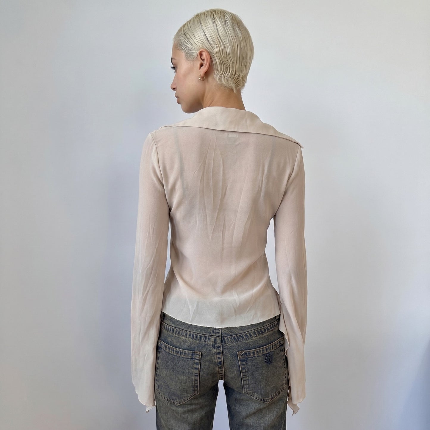 Vintage Beige Sheer Mesh Ruffle Top Bell Sleeve Italy Long Sleeve (M) ⠀