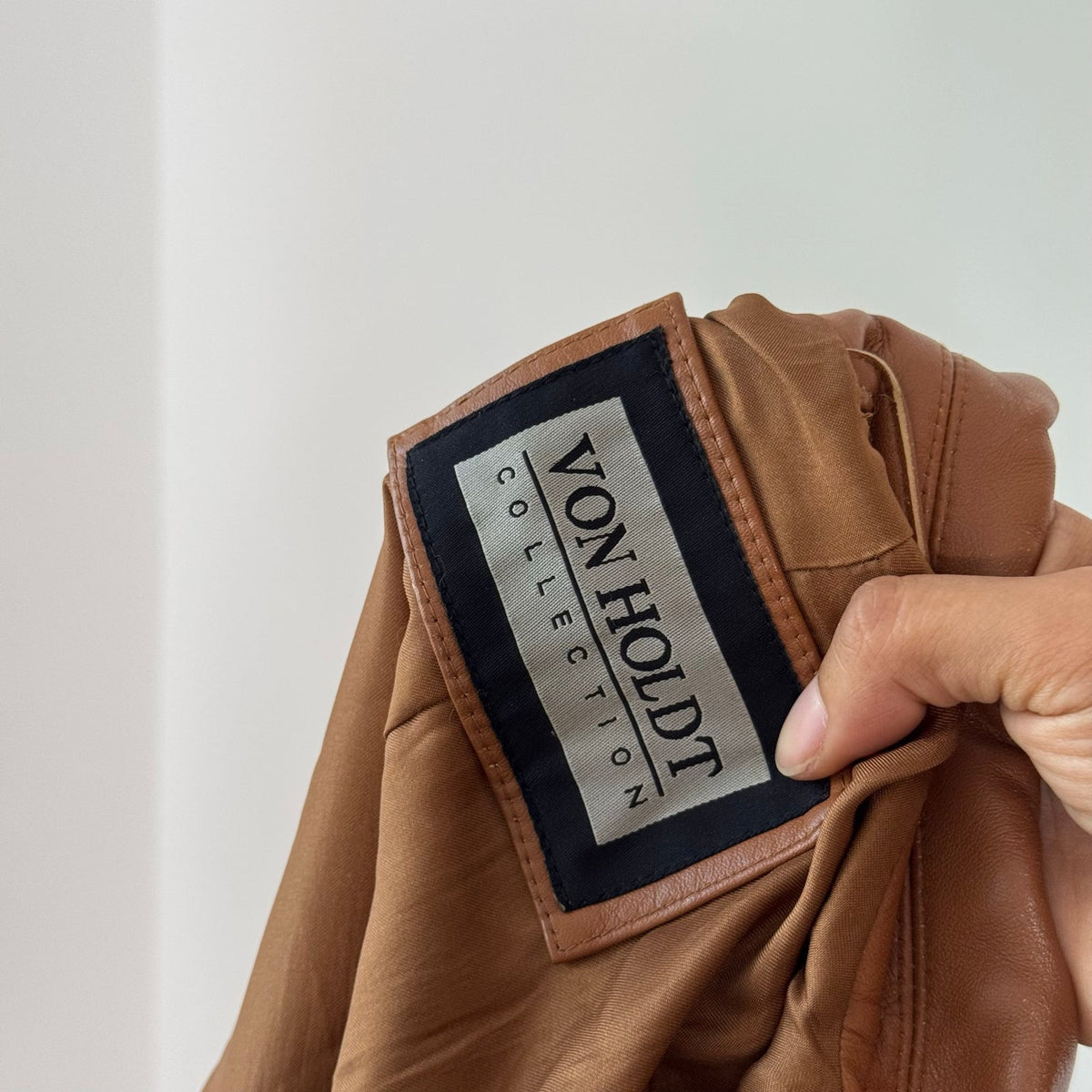 European vintage caramel brown genuine leather fitted blazer with button front & pointed collar