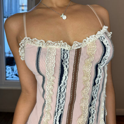 Vintage 90s pink mesh detailed romantic camisole (XS/S)