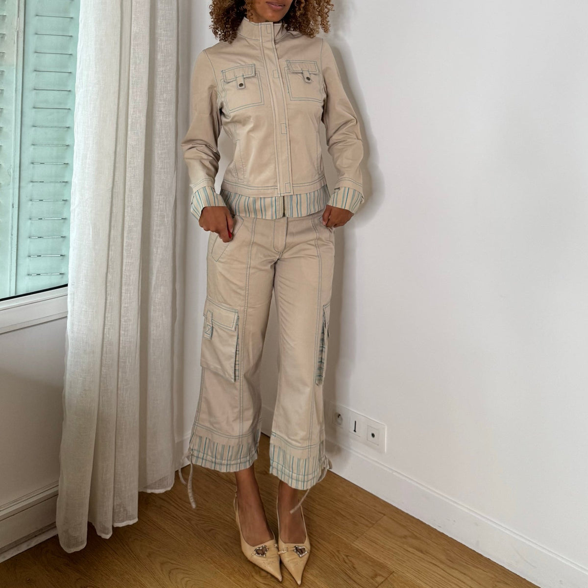 French vintage Y2K beige & turquoise two-piece cargo set with cropped utility jacket