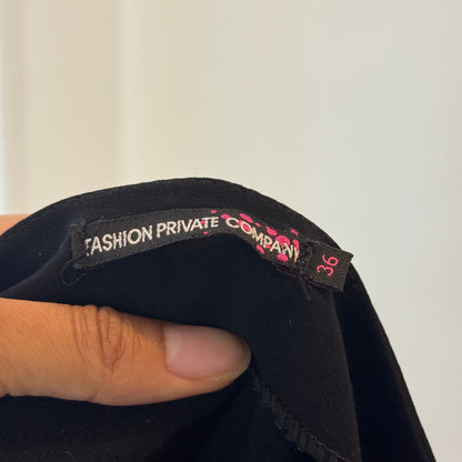 Vintage French black tiered lace mini skirt (S)