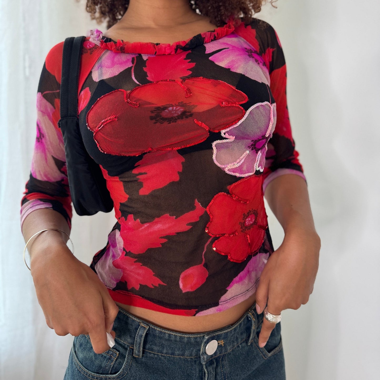 Vintage Italian Floral Mesh Top Deadstock Y2K Sequin Appliqué Top (S) ⠀