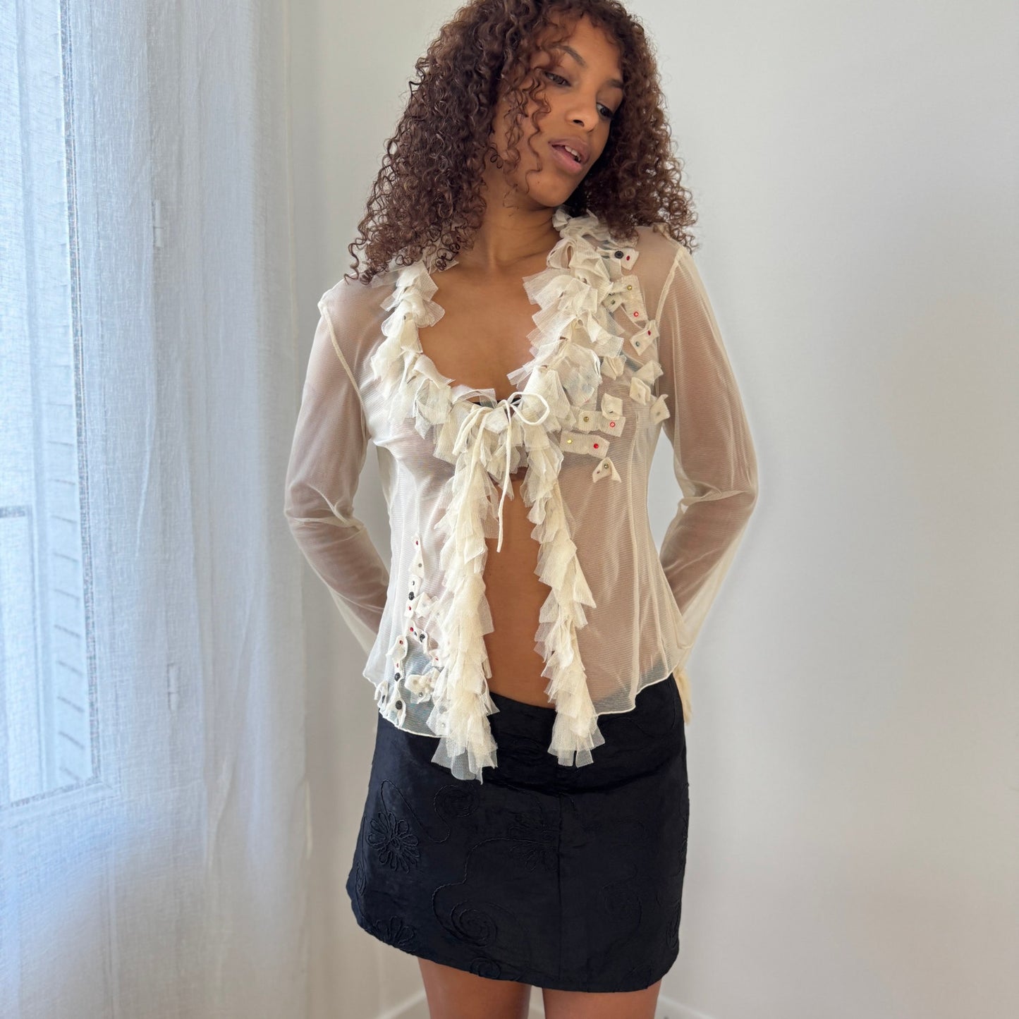 Vintage Italian cream ruffle applique sheer mesh tie-front top (Small/Medium)