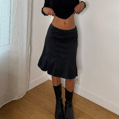 French vintage 2000s black denim knee-length skirt with flared panels & back zipper