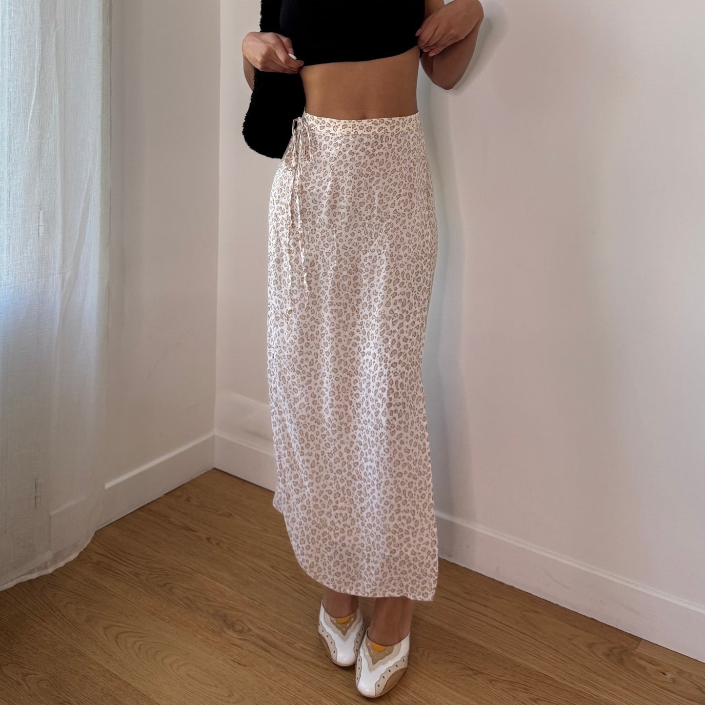 Vintage Y2K Beige Cheetah Print Mesh Maxi Skirt with Side Slit Made in Italy (XS) ⠀