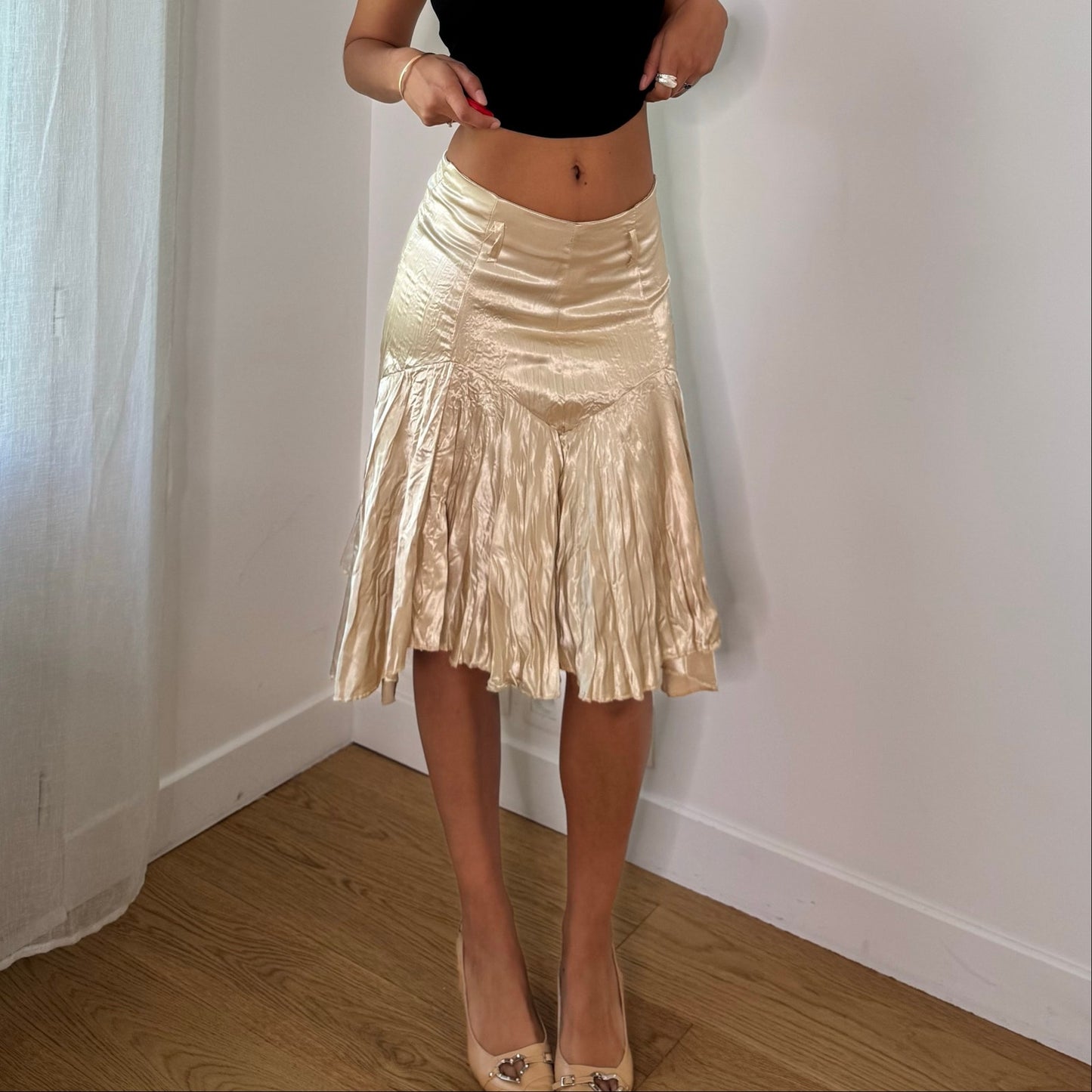 Vintage Champagne Cream Satin Pleated Midi Skirt Italian Y2K (XS/S)