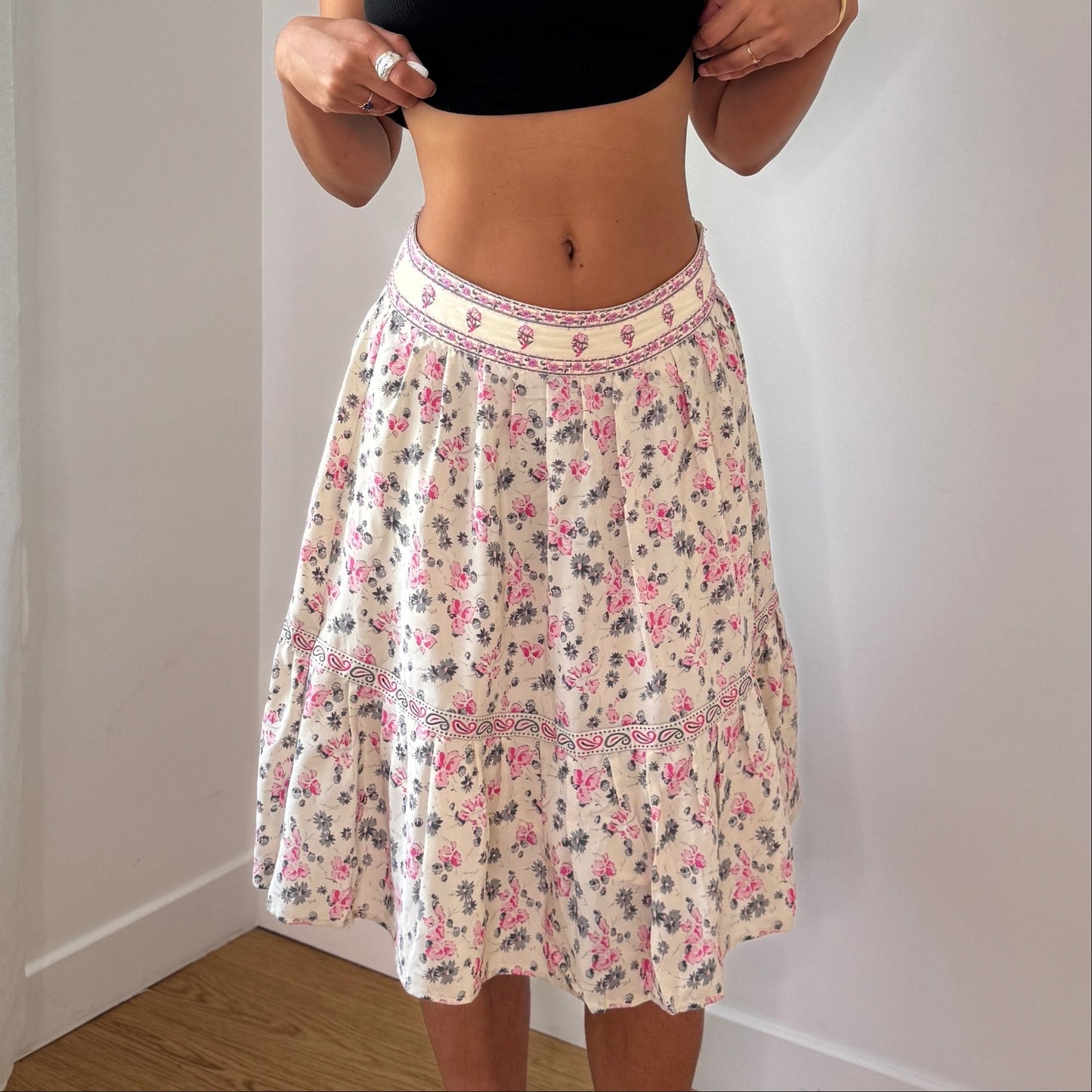 Vintage Cream Floral Silk Tiered Skirt Embroidered Beaded Waistband Y2K (XS/S)