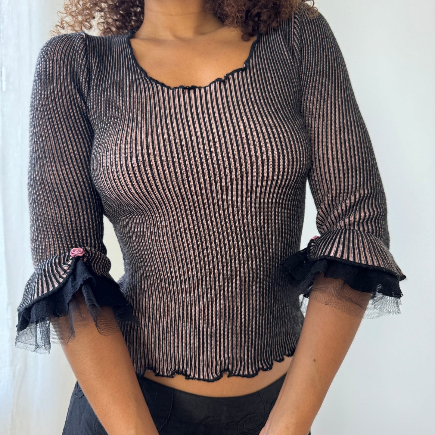 Vintage Euro black + pink mesh-knit ruffle-sleeve top (S)