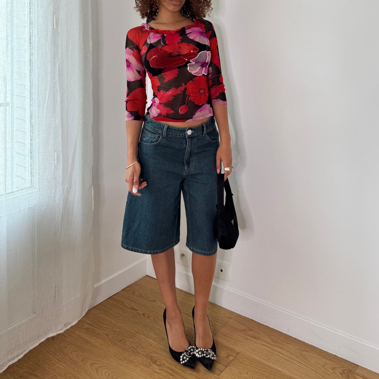 Vintage Italian Floral Mesh Top Deadstock Y2K Sequin Appliqué Top (S) ⠀