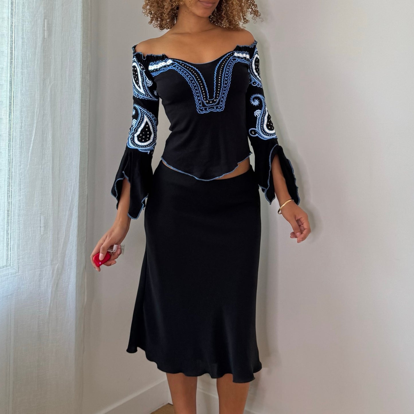 Vintage Black Blue & White Off Shoulder Bell Sleeve Cotton Top Italian Y2K (S)