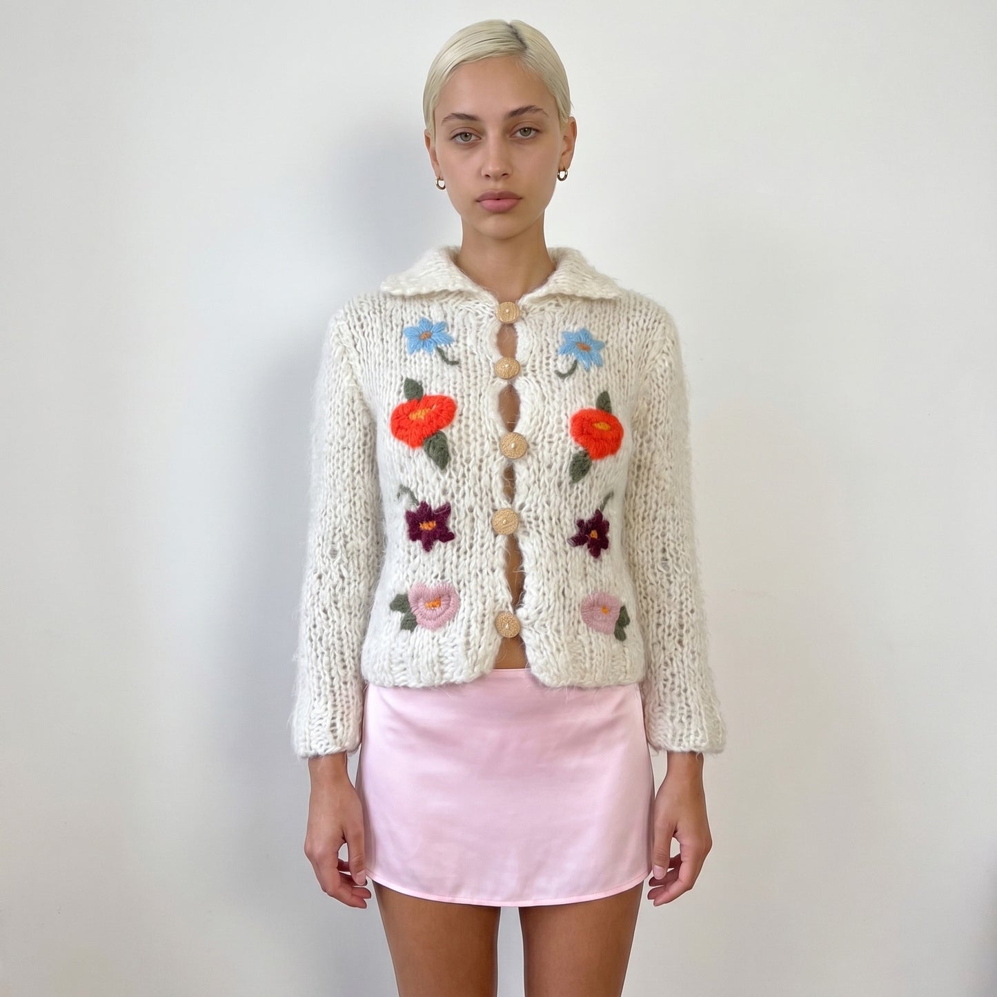 Vintage Cream Mohair Blend Floral Embroidered Chunky Knit Cardigan Made in Italy (S)