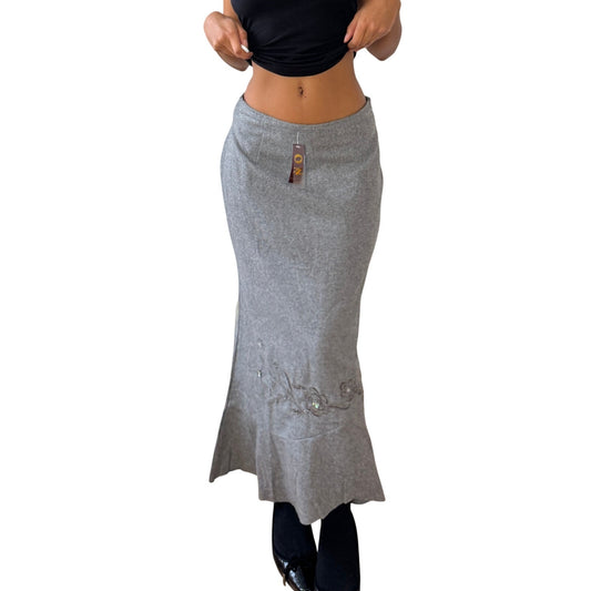 Vintage Euro grey skirt with embroidered floral hem — deadstock (Small)