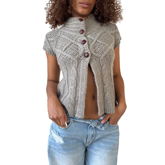 Vintage French chunky cable-knit cap-sleeve buttoned sweater in oatmeal (Small)