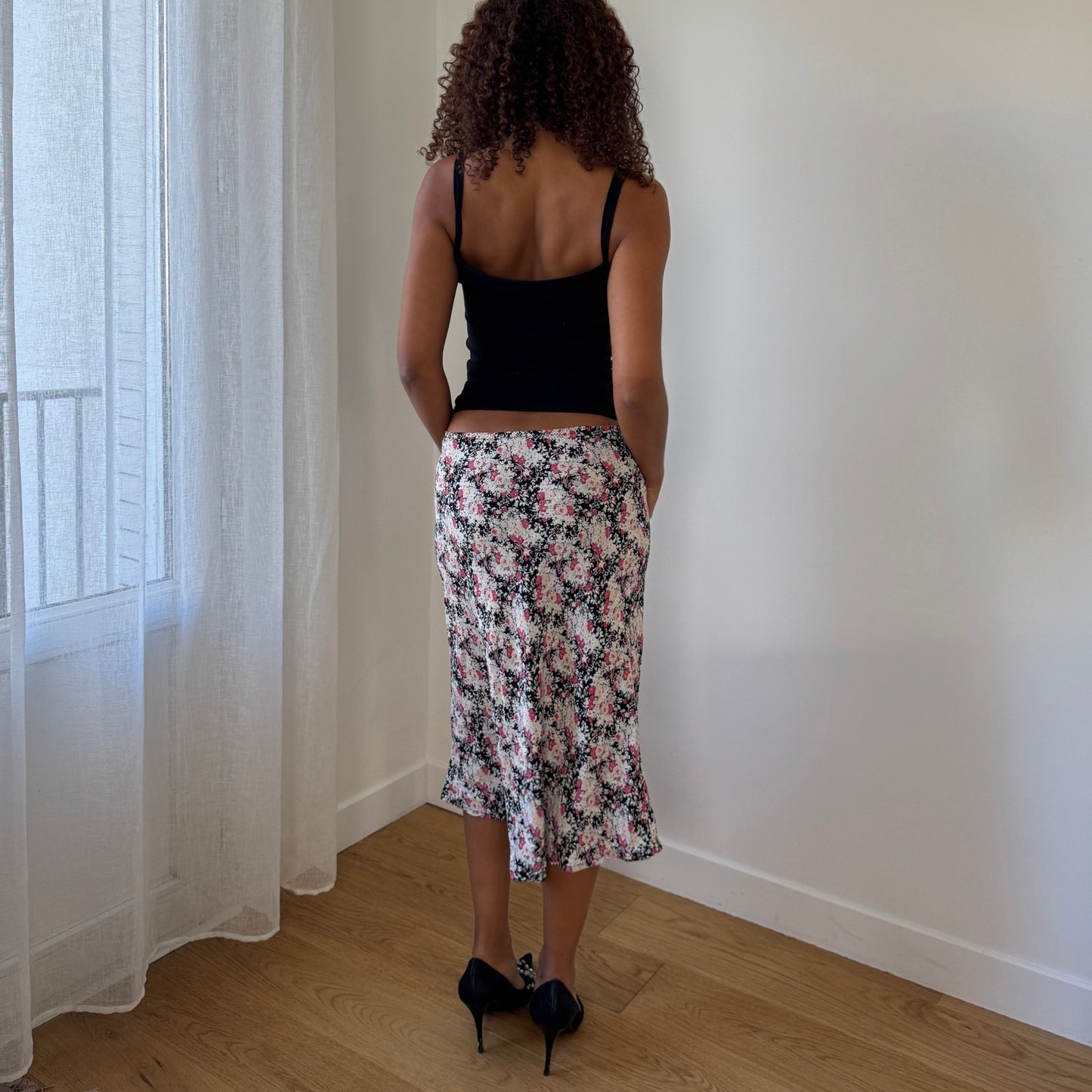 Vintage European floral mesh midi skirt (Small)