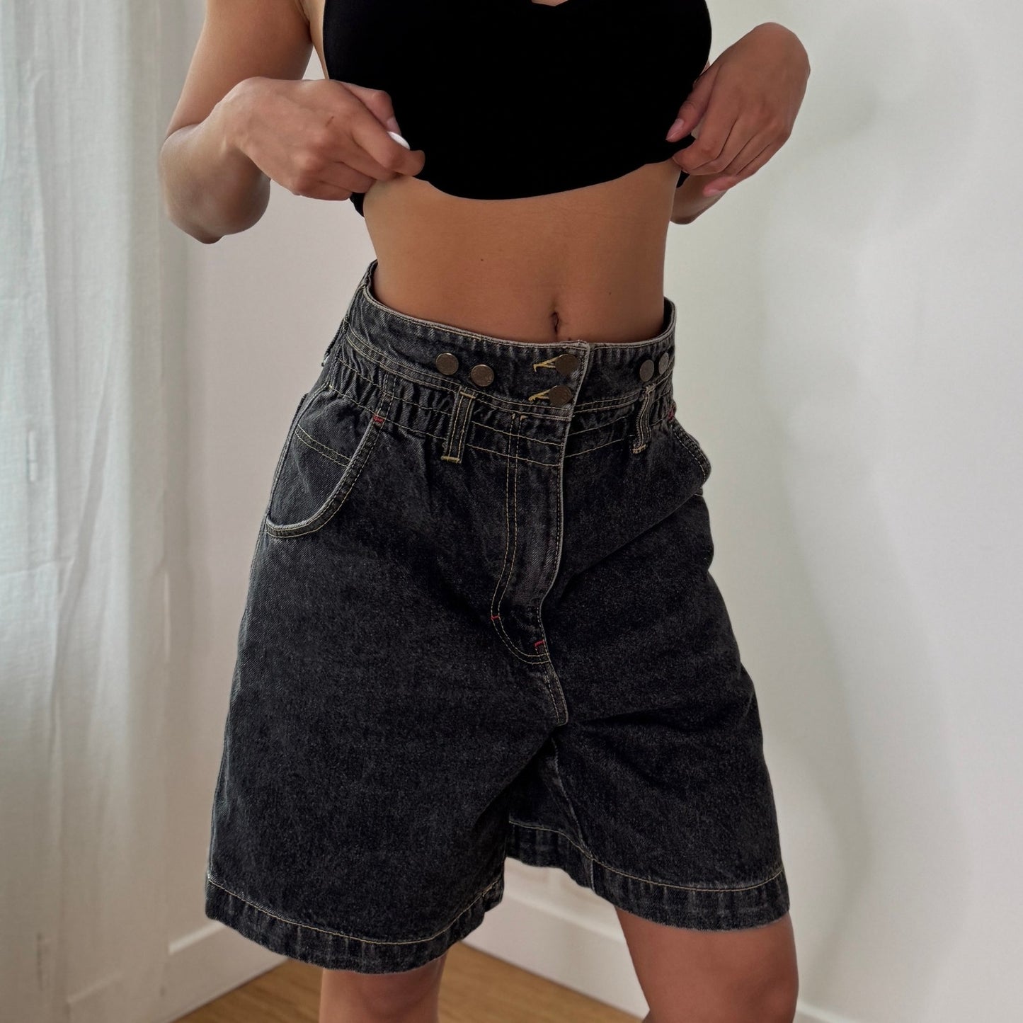 Vintage Dark Wash Denim Culotte Shorts Euro Y2K Wide Leg Jorts (S) ⠀