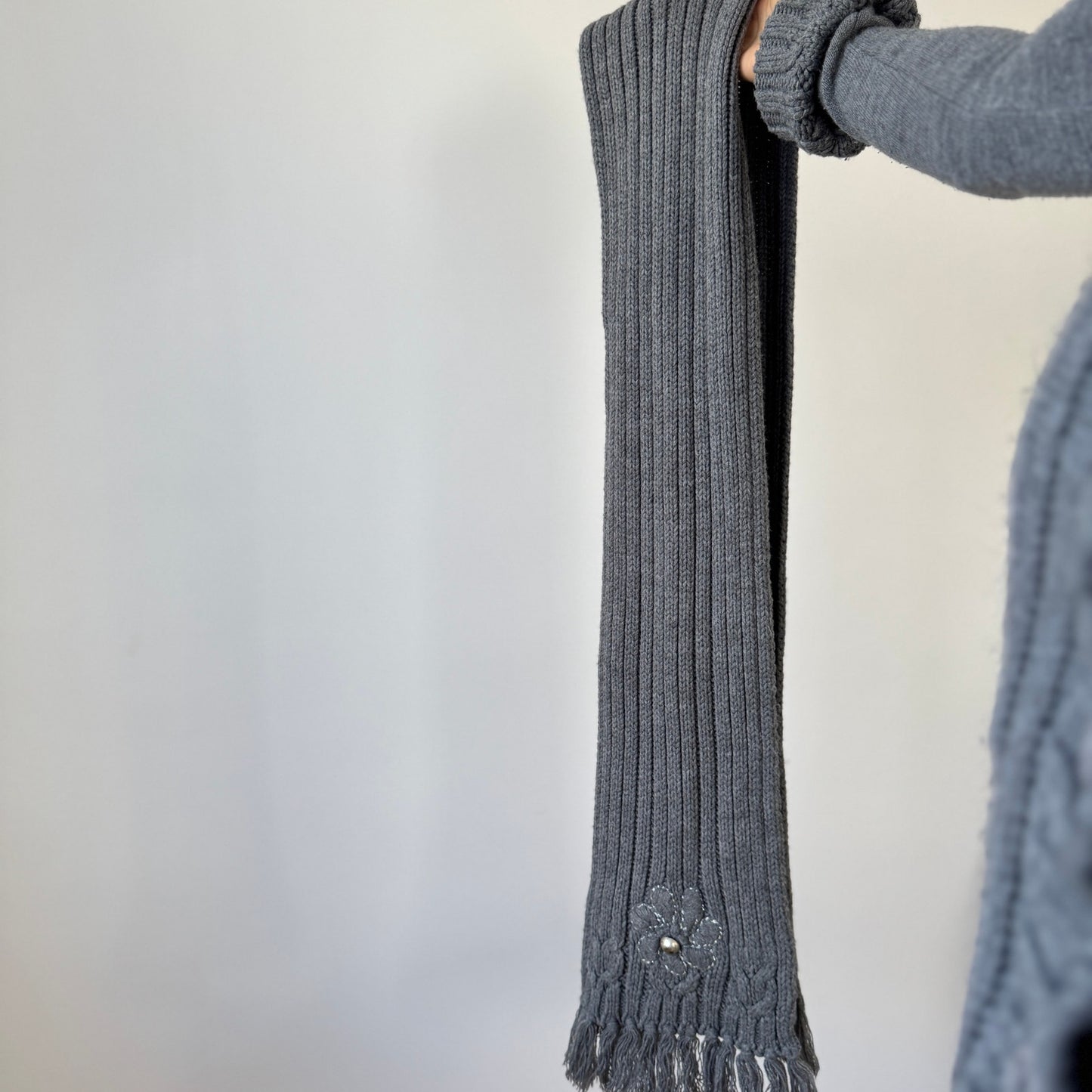 Vintage French grey cable knit cardigan with matching scarf and fringe hem (S)
