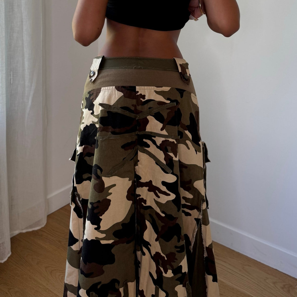 Vintage Italian Camo Cargo Midi Skirt (S)
