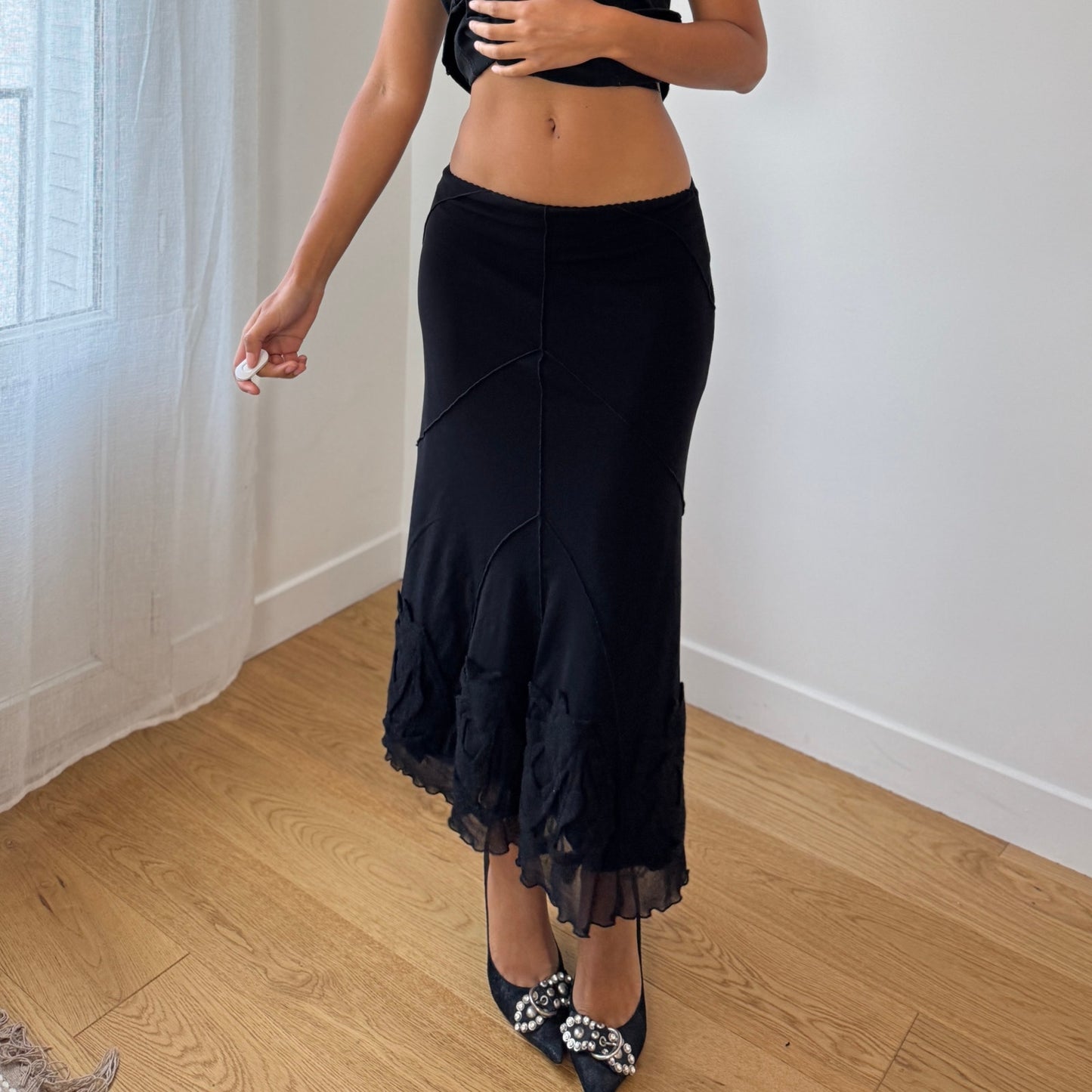 Italian Vintage black wool-appliqué flounce midi skirt (S)