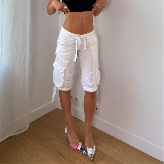 Vintage White Low Rise Cargo Capri Shorts Y2K (XS/S)