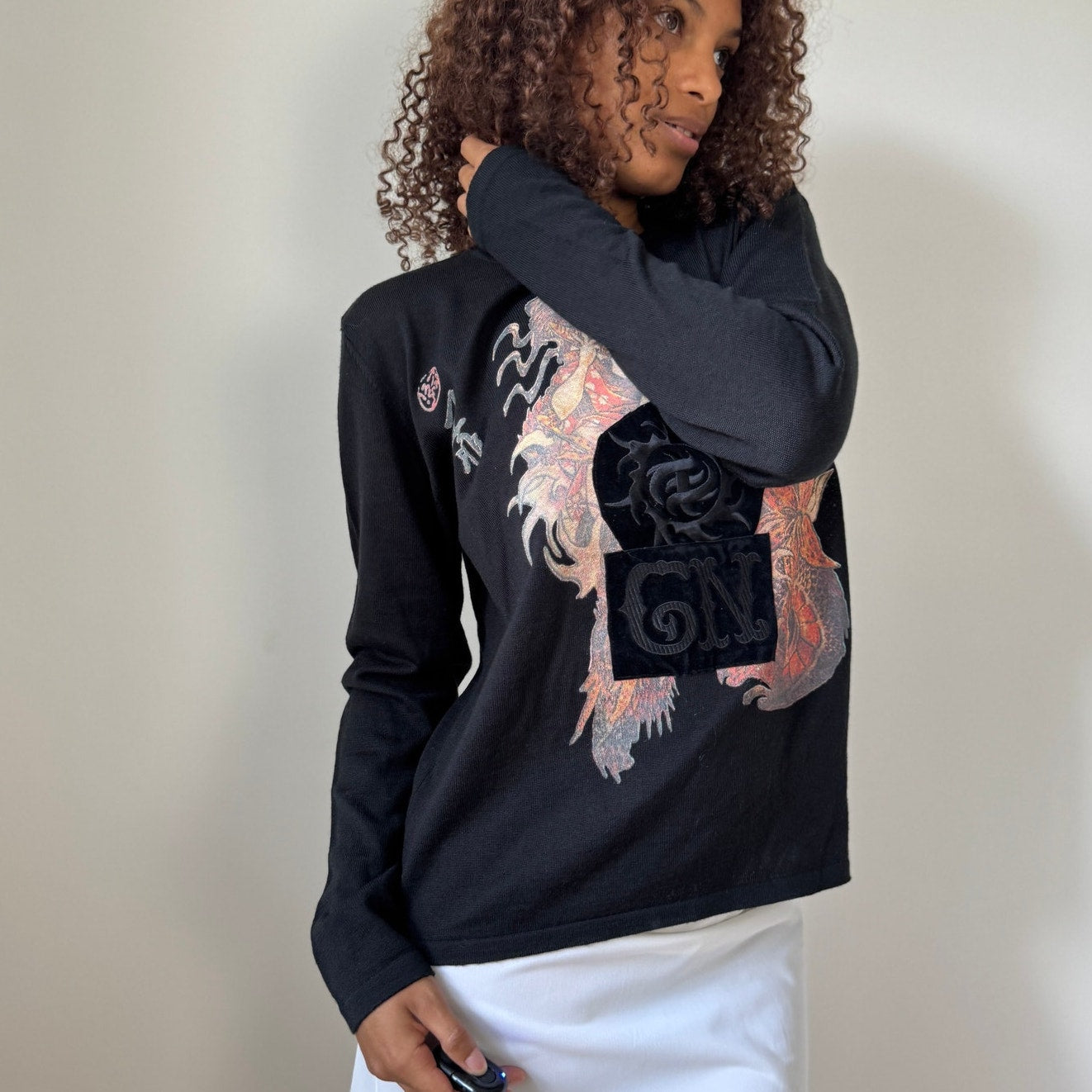 Vintage Knit Long Sleeve Top with Women Dragon Graphic (One Size)