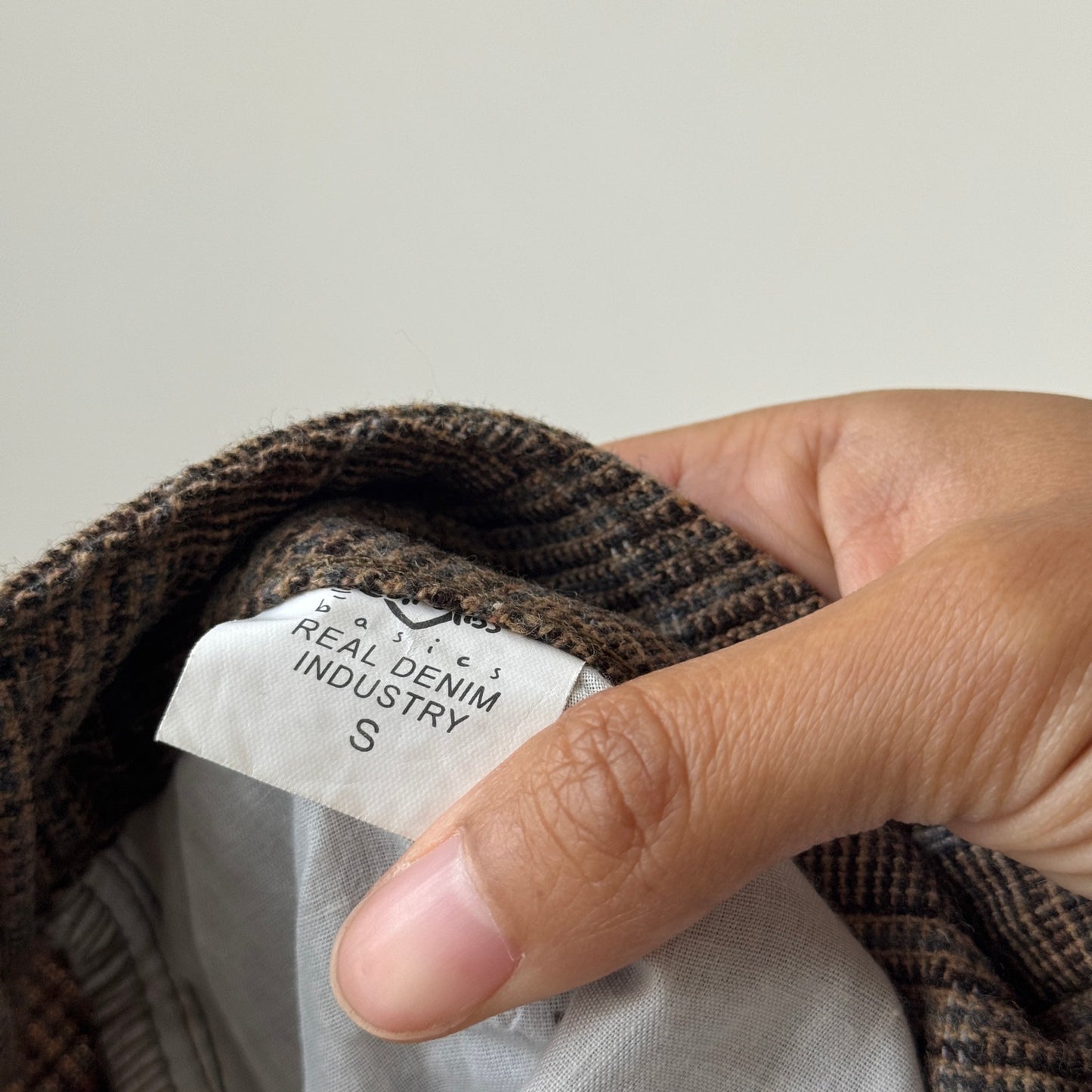 Vintage Euro brown plaid wool capri pants (XS/S)