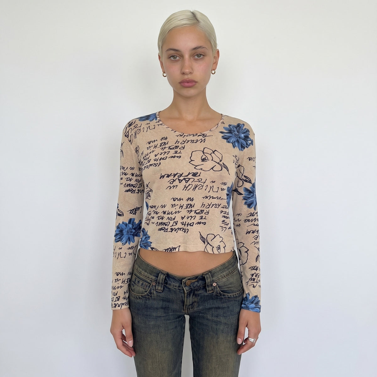 Vintage Italian Beige Blue Floral Script Mesh Top Y2K (S)