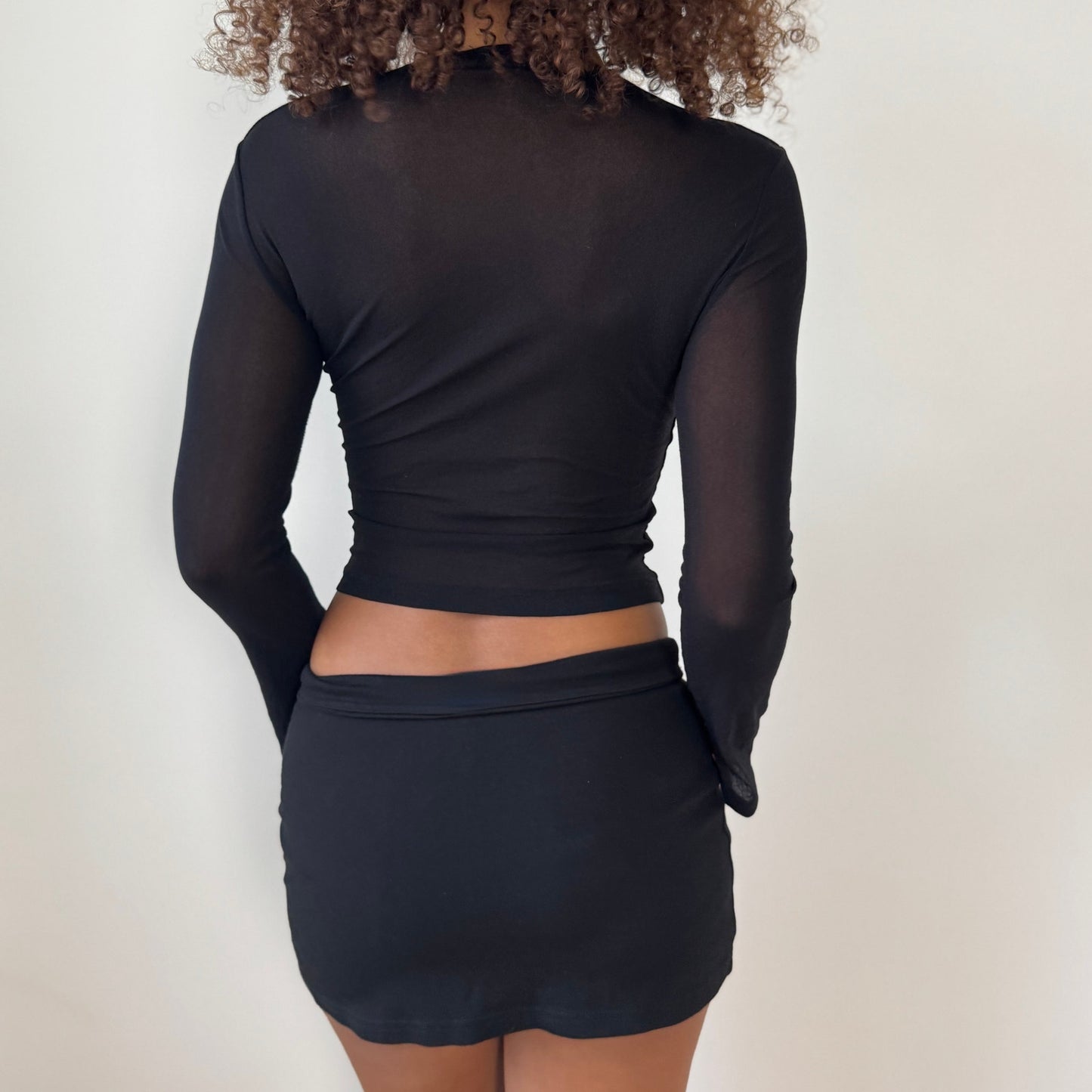 Italian Made Semi-Sheer Shimmer Mesh V-Neck Long-Sleeve Top (Small)