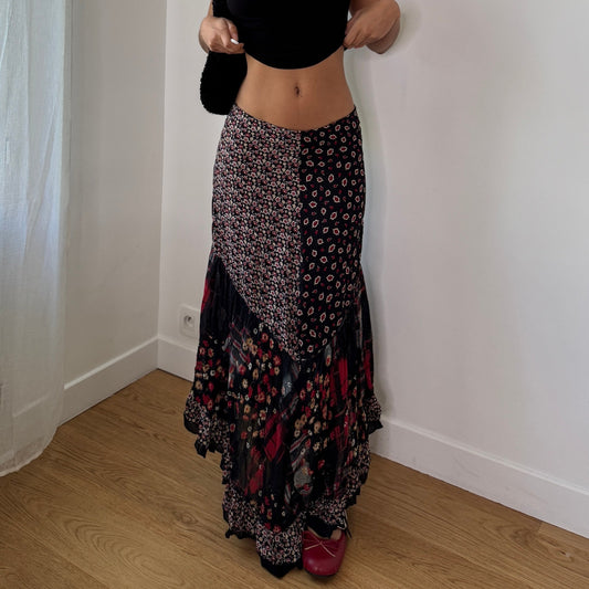 Vintage Y2K Black Red Patchwork Mesh Maxi Skirt with Mixed Floral Plaid Print (S) ⠀