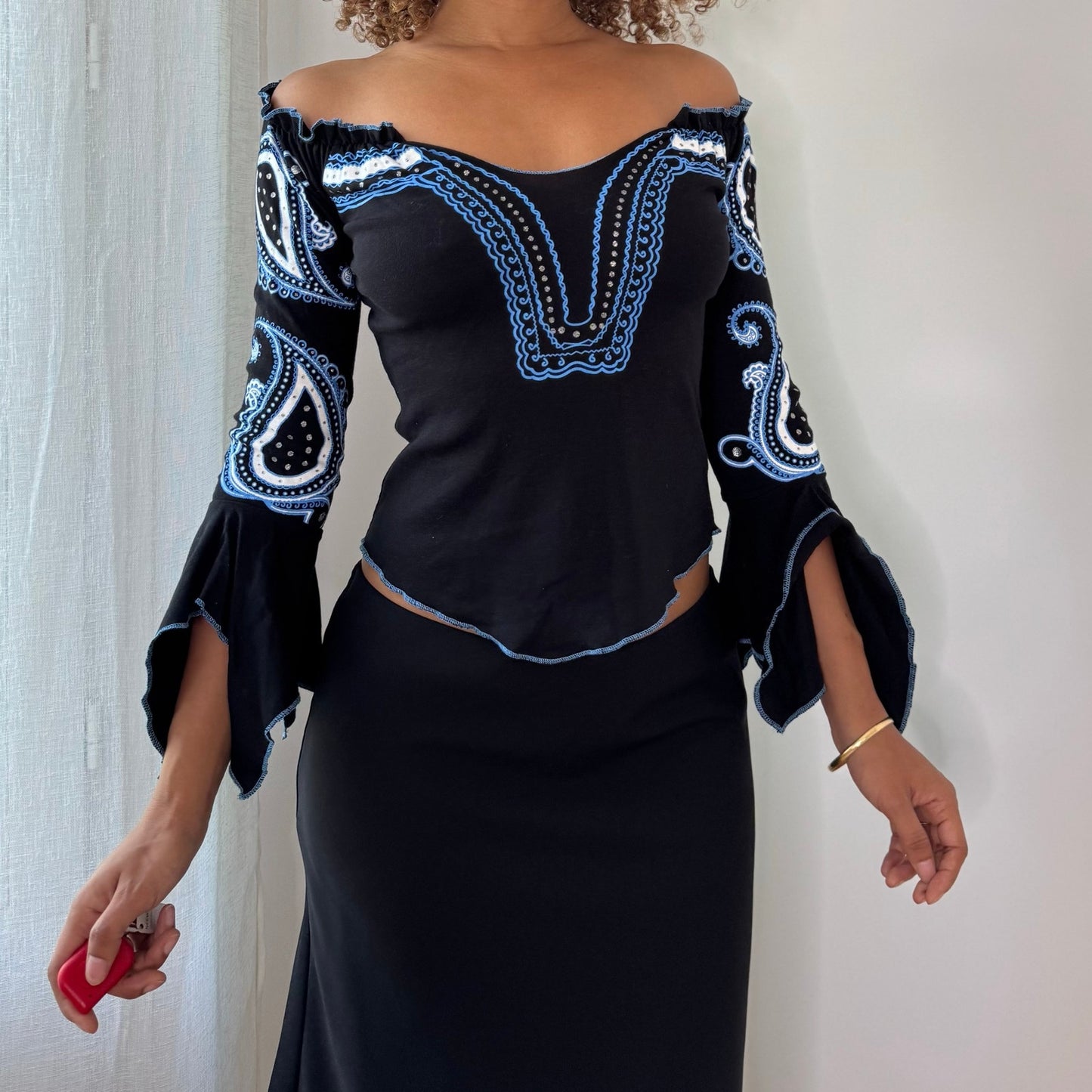 Vintage Black Blue & White Off Shoulder Bell Sleeve Cotton Top Italian Y2K (S)